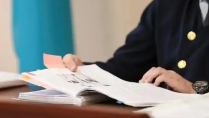 «Жүргіш» болған»:  даулы мәлімдеме жасаған блогерді ерекше балалардың аналары сотқа сүйремек