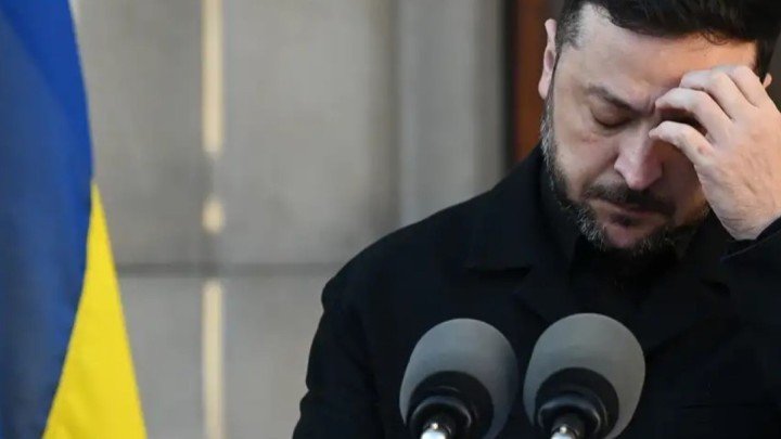 Ирландияда Зеленскийдің ұшағымен белгісіз дрондар ілесе ұшқан