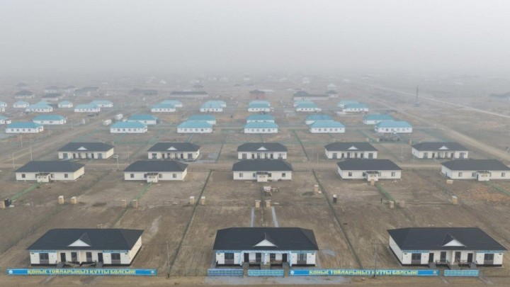 Қызылорда облысының Шиелі кентінде тұрғындарға жаңа үйдің кілті табысталды