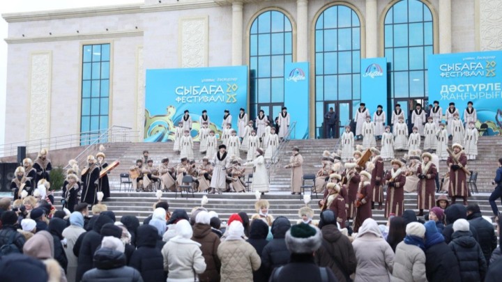 Ақтөбе өңірінде  «Сыбаға – 2025» ұлттық дәстүрлер фестивалі өтіп жатыр