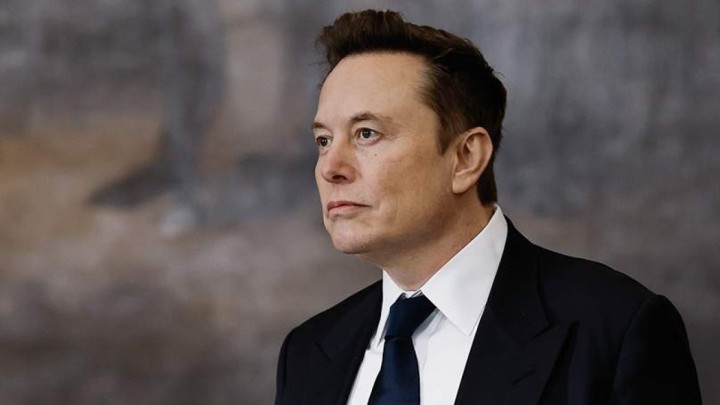 Илон Маск тарихта алғаш рет 600 млрд долларлық байлыққа жеткен адам атанды