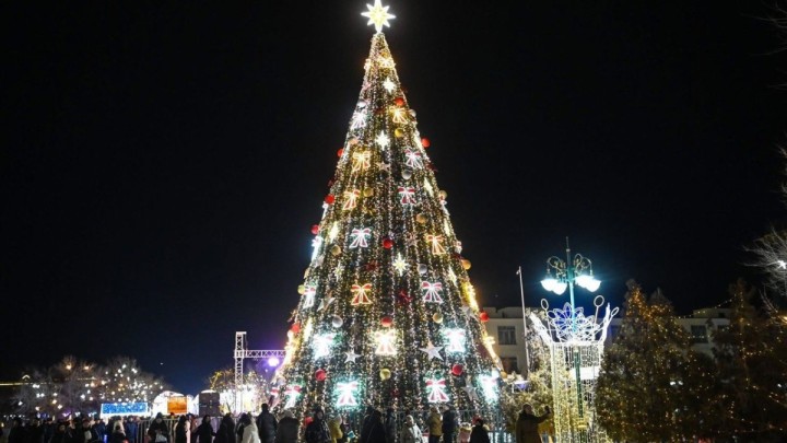 Қызылордада жаңажылдық шырша шамы жағылды