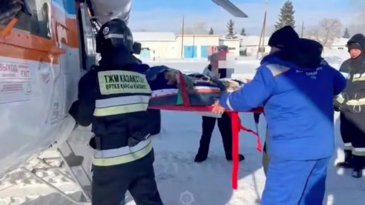 Жүкті әйел ТЖМ тікұшағымен шұғыл түрде Өскеменге жеткізілді