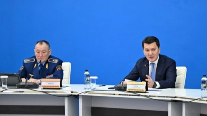 Ерлан Қарин әскери-патриоттық тәрбие жөніндегі жұмыс туралы айтты