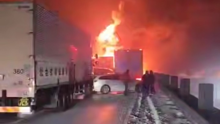 67 көлік соқтығысқан: қаза тапқандар бар