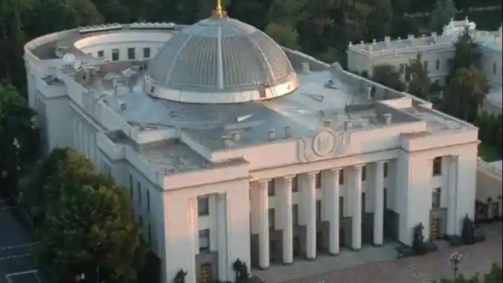 Украинада жемқорлыққа қатысы бар депутаттар тобы анықталды