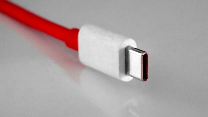 Комиссия Гитлердің ұранына ұқсас сөз жазып, сынға ұшырады