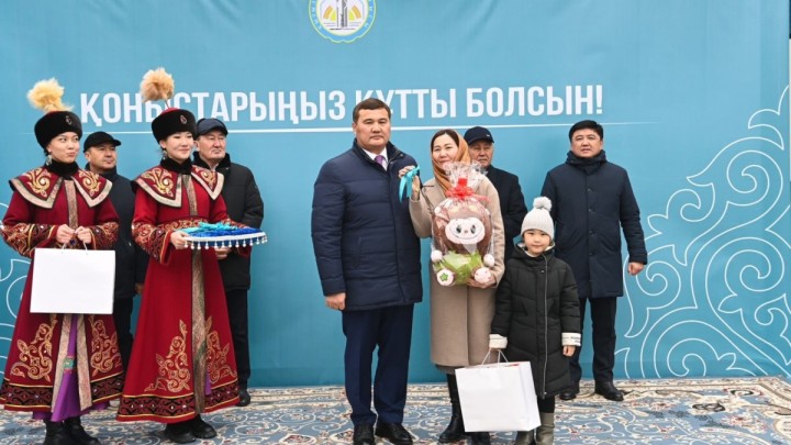 Қызылордалықтар Жаңа жыл қарсаңында пәтер кілтін алды