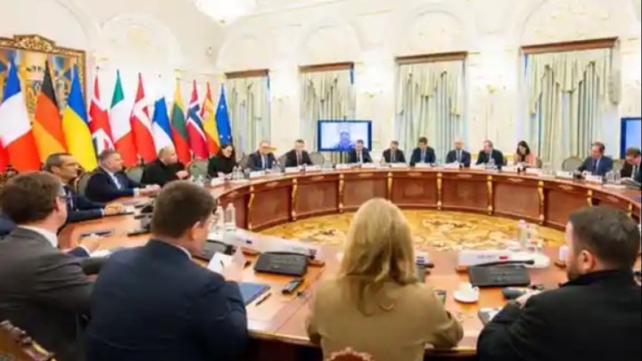 Зеленский: Украинада Британия мен Франция әскерлері болуы тиіс