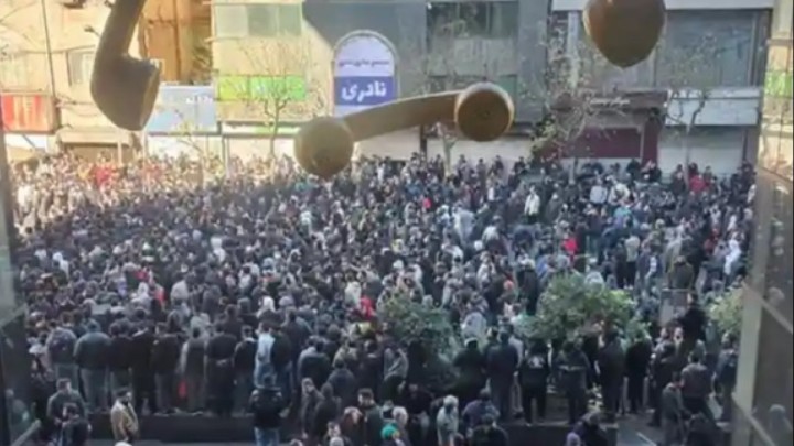 Иранда жаппай наразылыққа байланысты интернет шектелді