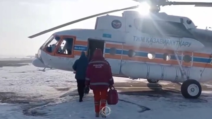 ТЖМ тікұшағымен науқас шұғыл түрде Өскеменге жеткізілді