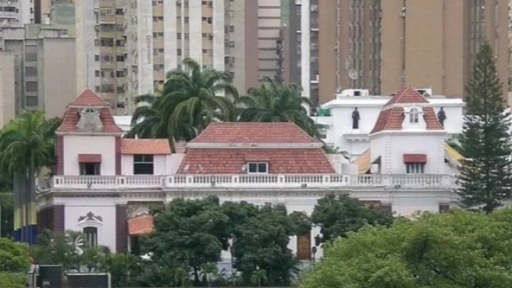 Венесуэладағы президент резиденциясының маңында атыс болды