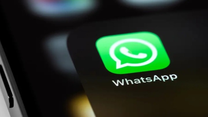 WhatsApp-тағы хабарламалар үшін зейнеткерге 500 мың теңге айыппұл салынды
