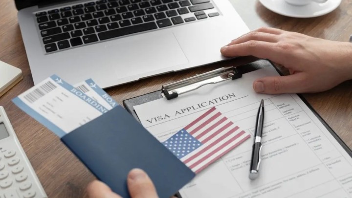 АҚШ Қазақстан азаматтарына иммиграциялық виза беруді тоқтатты