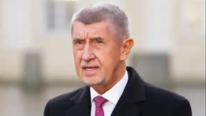 Чехия премьері: Еуроодаққа Путинмен келіссөз жүргізу керек еді