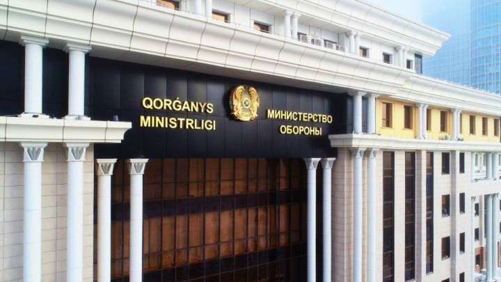 Өскеменде мерзімді әскери қызметші қаза тапты