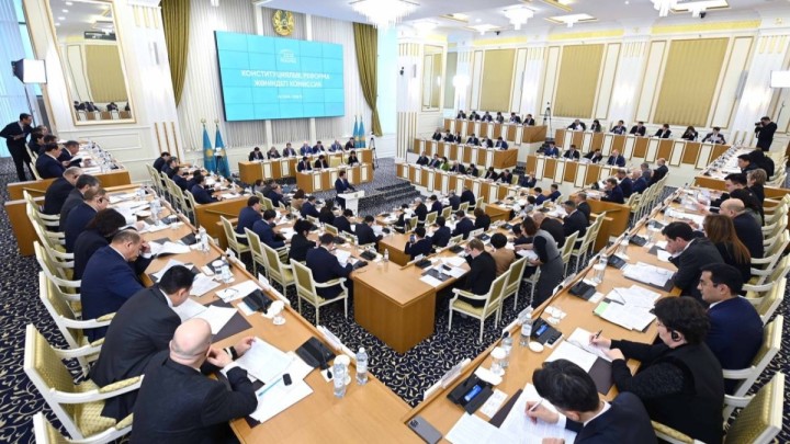 Жаңа Конституция жобасы бүкілхалықтық талқылауға шығарылады