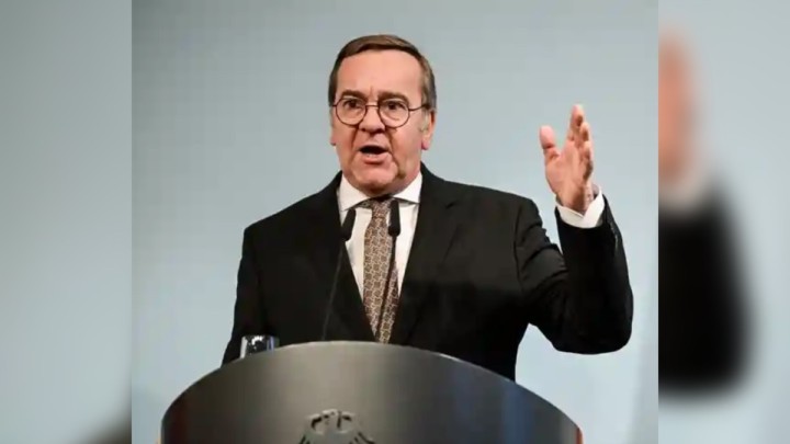 Германия қорғаныс министрі Ресейдің әрекетін террор деп атады