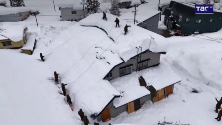 Жапонияда қалың қар мен суықтан қаза тапқандар саны 46 адамға жетті