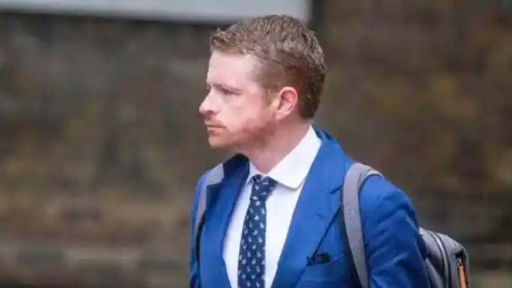 Эпштейн ісі: Стармер әкімшілігінің басшысы отставкаға кетті