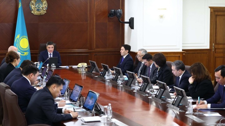 Олжас Бектенов министрлерге нақты міндет жүктеп, дедлайндар белгілеп берді