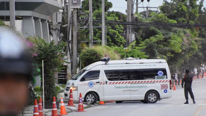 Жолаушылар автобусы аударылып, ондаған адам зардап шекті