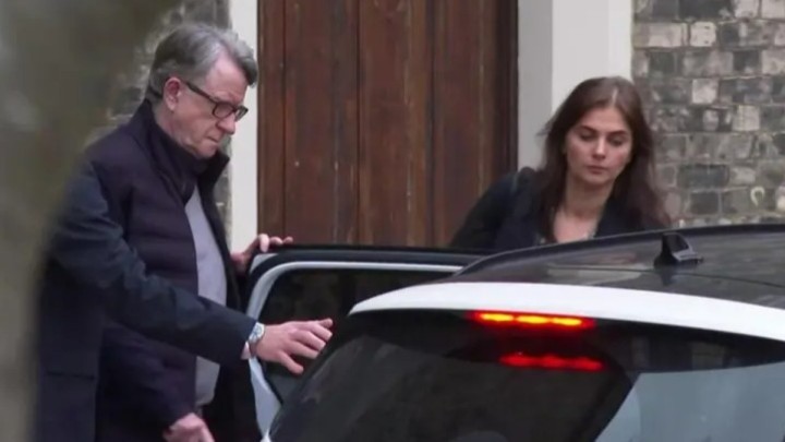 Эпштейннің жақын танысы, саясаткер Мандельсон тұтқындалды