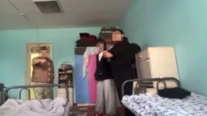 “Дәретхана мен ұлдардың бөлмесін тазалатқан“: Түркістанда студенттер шағым білдірді