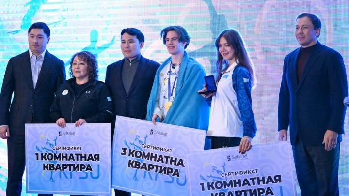 Михаил Шайдоровқа үш бөлмелі пәтердің кілті табысталды