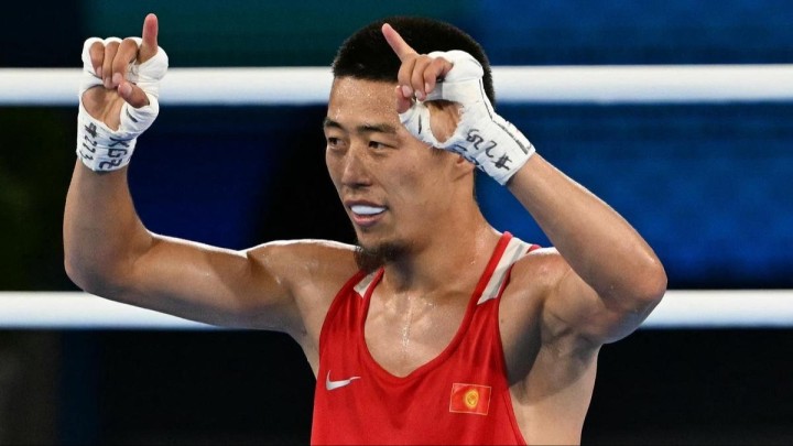 "Бақұл бол!" – Олимпиадада елі үшін жалғыз жүлдені әкелген боксшының отбасы қара жамылды (ВИДЕО)