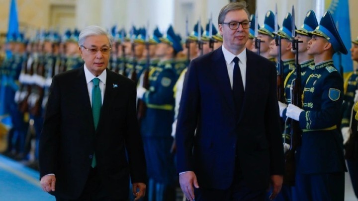 Қасым-Жомарт Тоқаев Сербия Президентін Ақордада қарсы алды