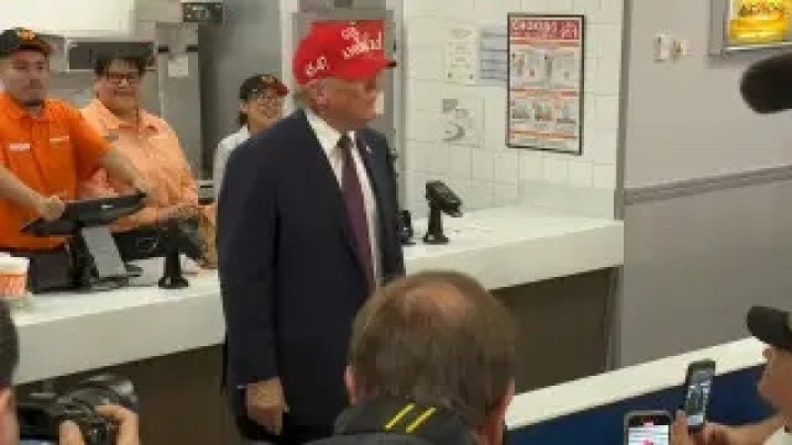 Трамп үшінші мерзімге сайлануға «құқығым бар» деп мәлімдеді