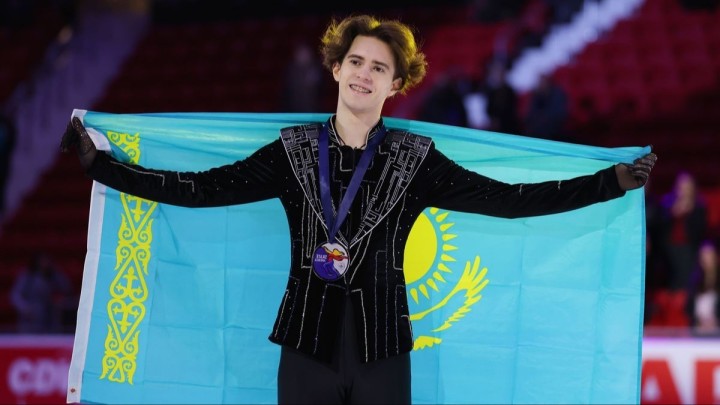 "Шаңырағыма оралдым": Олимпиада чемпионы Михаил Шайдоров қазақ тілінде тілегін айтып, ел алдына шықты (ФОТО)