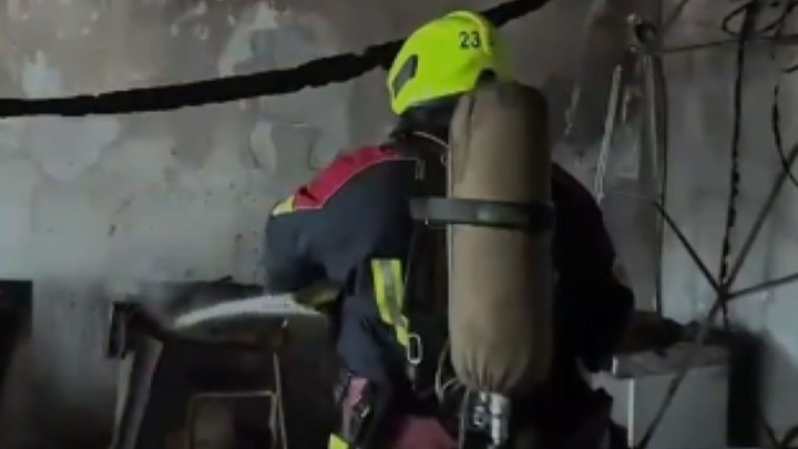 Астанада екі қабатты ғимарат өртенді