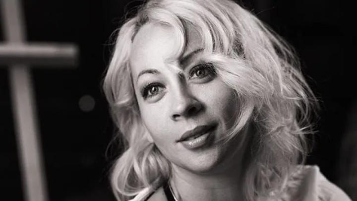 "Қызымен бірге жол апатынан қаза тапты": Танымал ресейлік сериалдардың актрисасы көз жұмды