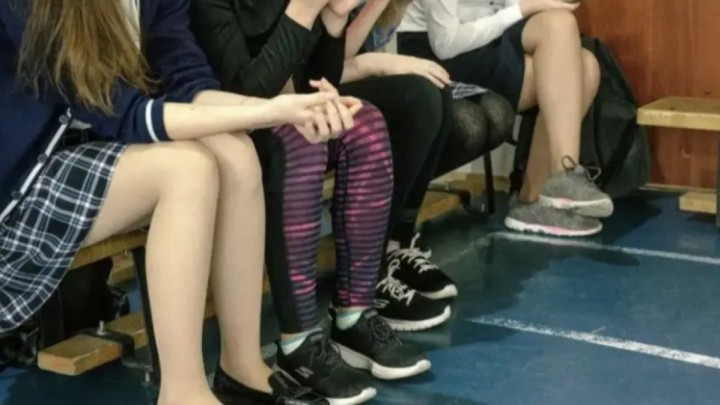 Таразда жеті қыз 9-сынып оқушысын жабылып ұрған