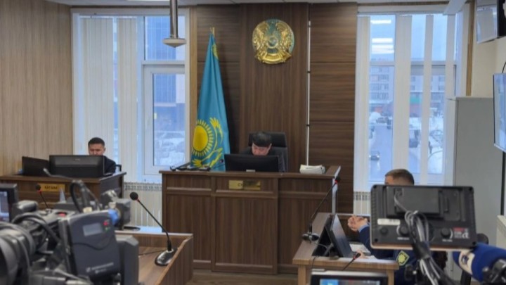 Блогер Жанабыловтар ісі бойынша сот отырысы өтіп жатыр