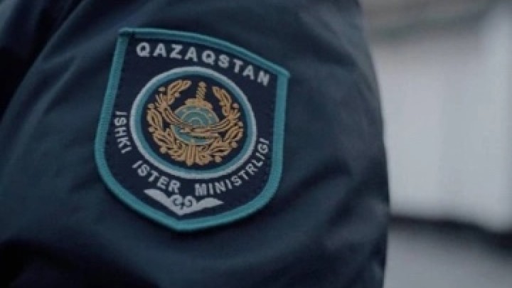 Атыраудағы мектепте шабуыл: жоғары сынып оқушысы қызды пышақтады