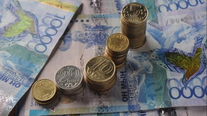 Көпбалалы отбасылар мен «Алтын алқа» иегерлеріне жәрдемақы төленді