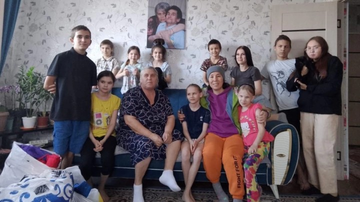 "1,5 жастағы баланы 500 теңгеге сатып алдым": Ақтөбелік ананың 39 баласы бар