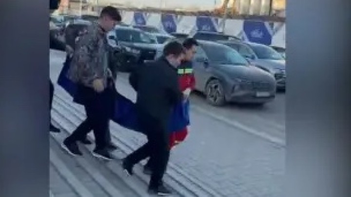 Атырау мектебіндегі оқиға: 9-сынып оқушысының сөмкесінен пышақ пен балта табылды