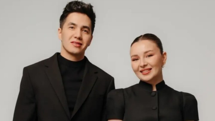 Астанада блогер Жанәбіловтердің соты өтіп жатыр