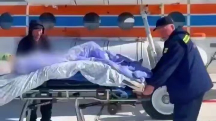 Абай облысында әйел ТЖМ авиациясымен Семейге жеткізілді