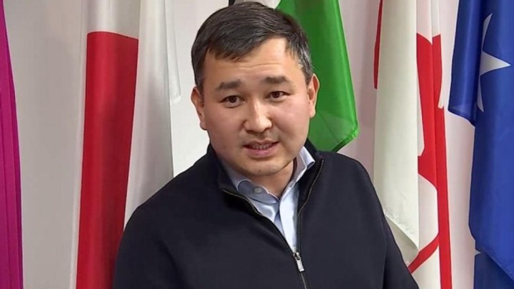 Әсет Матаев үйқамаққа шықты