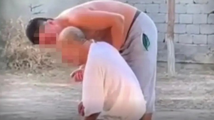 Түркістанда әкесін соққыға жыққан ер адамға жаза күшейтілді
