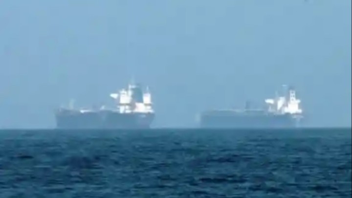 БАӘ АҚШ-пен бірге Ормуз бұғазын күшпен ашуға дайын