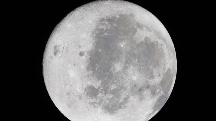 Жерден көрінбейтін Ай беті: NASA ерекше фото жариялады