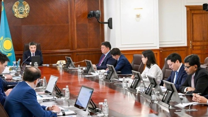 Үкімет экономикалық өсім мен халық табысын арттыруды көздейді