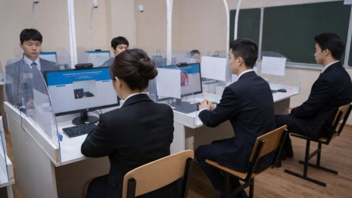 Наурыздағы ҰБТ: 134 адам ережені бұзғаны үшін аудиториядан шығарылды