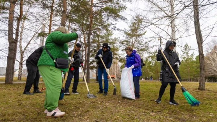 Өскеменде жалпықалалық сенбілік өтті